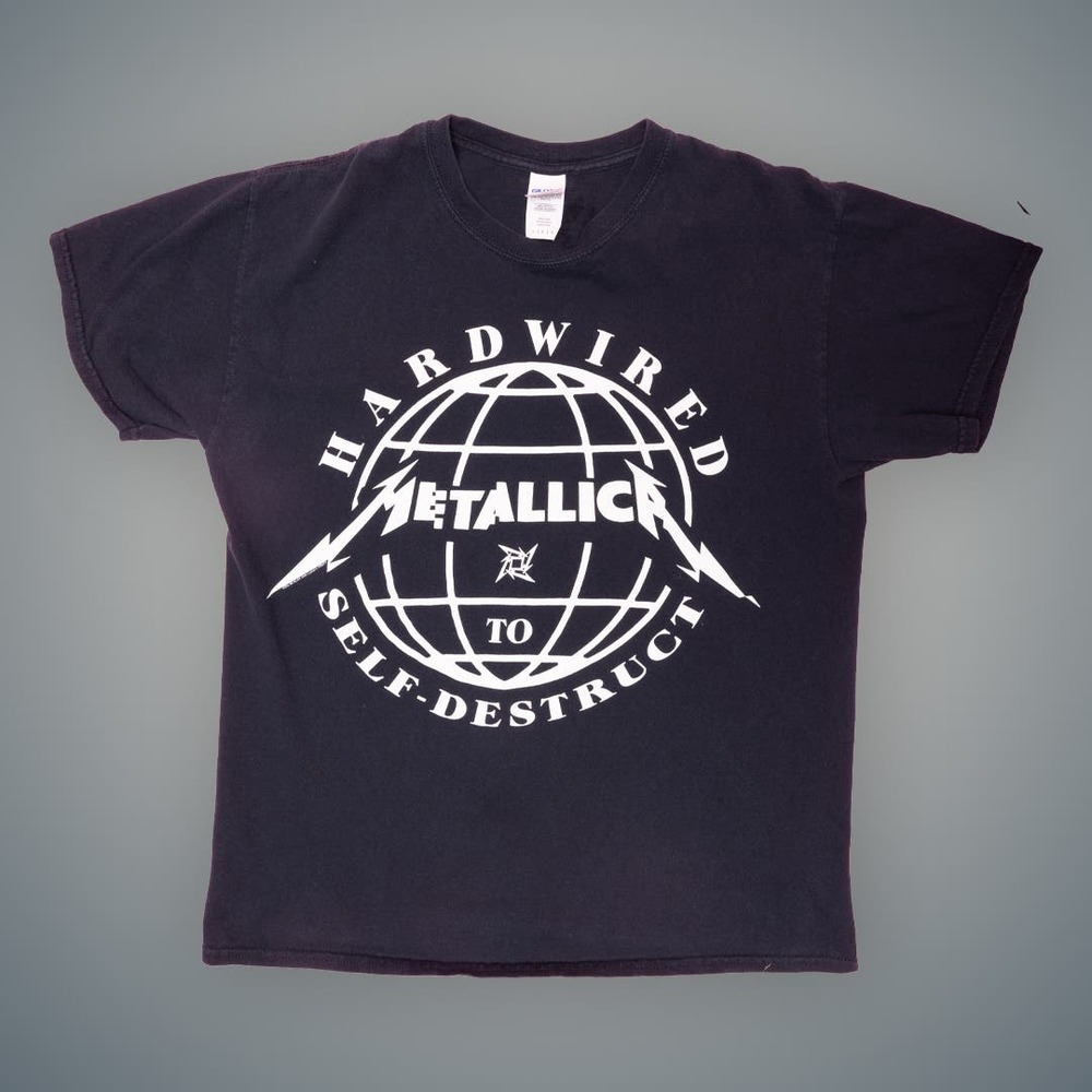 Metallica Hard Wired to Self-Destruct Graphic Large T-Shirt